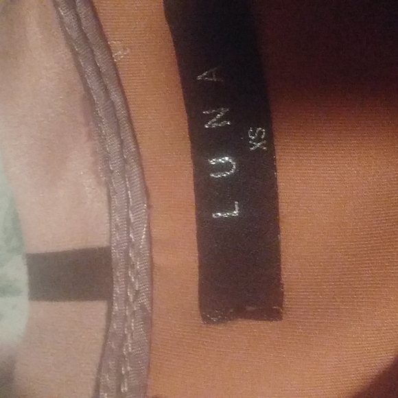 Luna pastel pink top with soft velvet feeling material - Picture 2 of 4